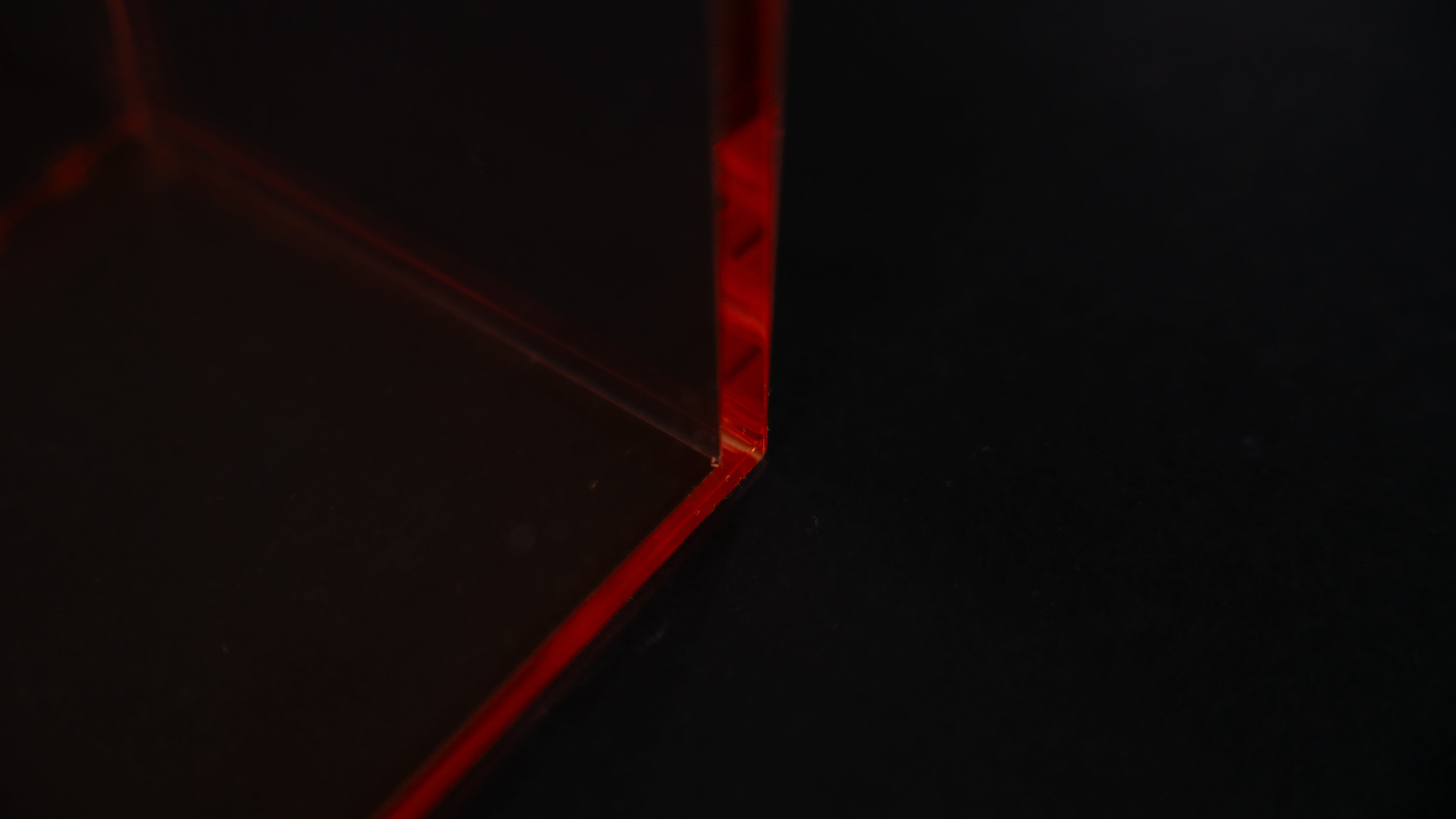 Acryl Case – Rood (Red Gradient) Pokémon Booster Box (BB)